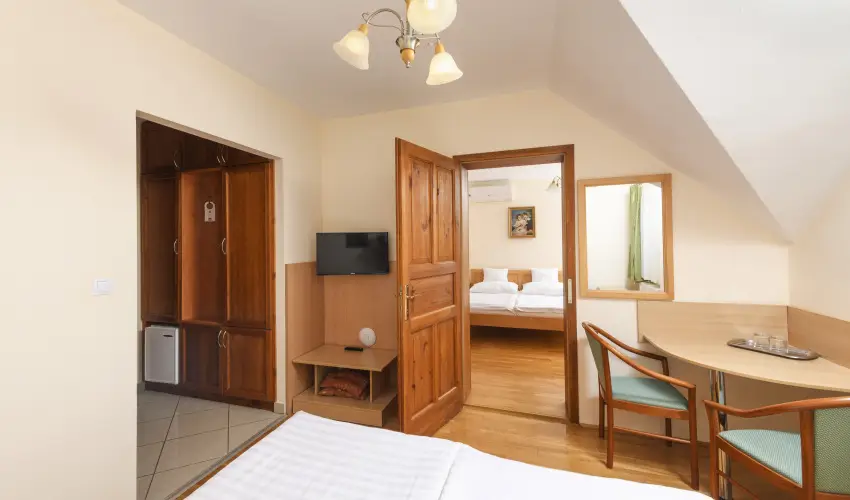 Ametiszt Hotel Harkny