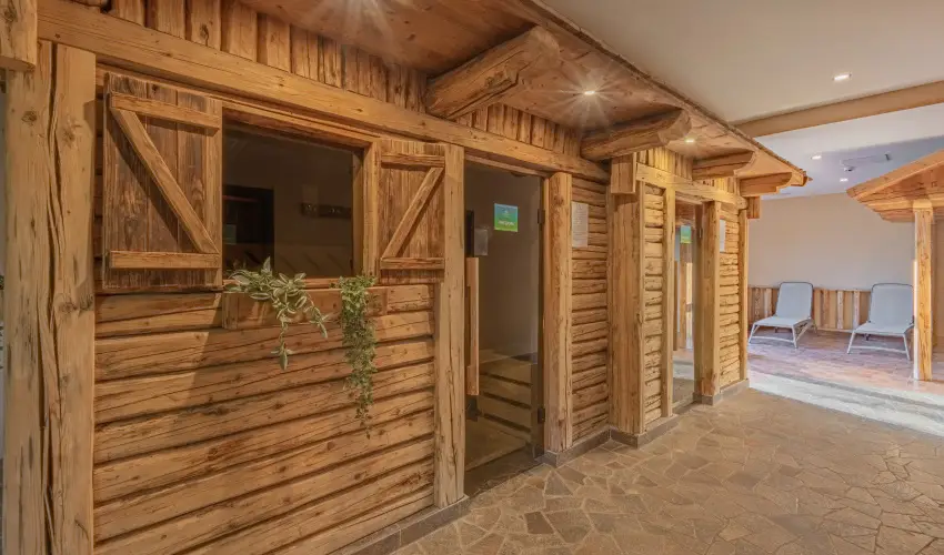 AquaMed Hotel Hark�ny