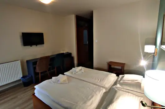 �trium Hotel, Hark�ny, P�cs - 19 km