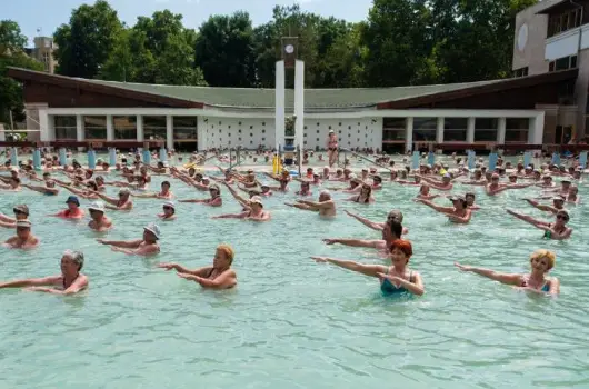 gerliget Vendghz, Harkny, Pcs - 19 km