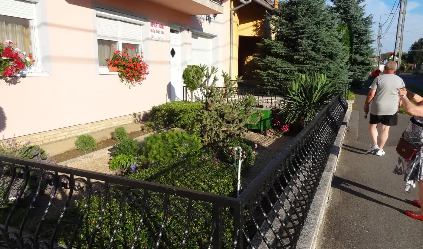 Gere Apartmanhz Harkny