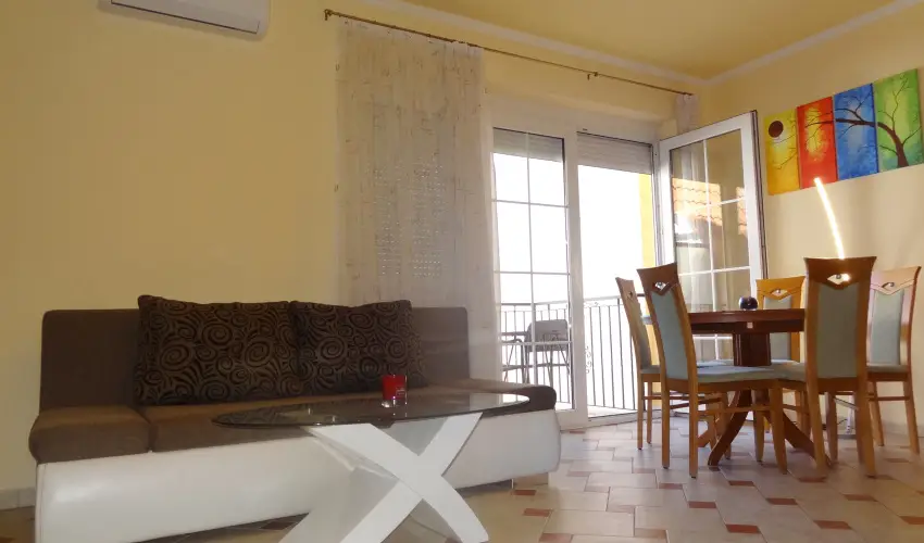 Gere Luxus Apartman Harkny