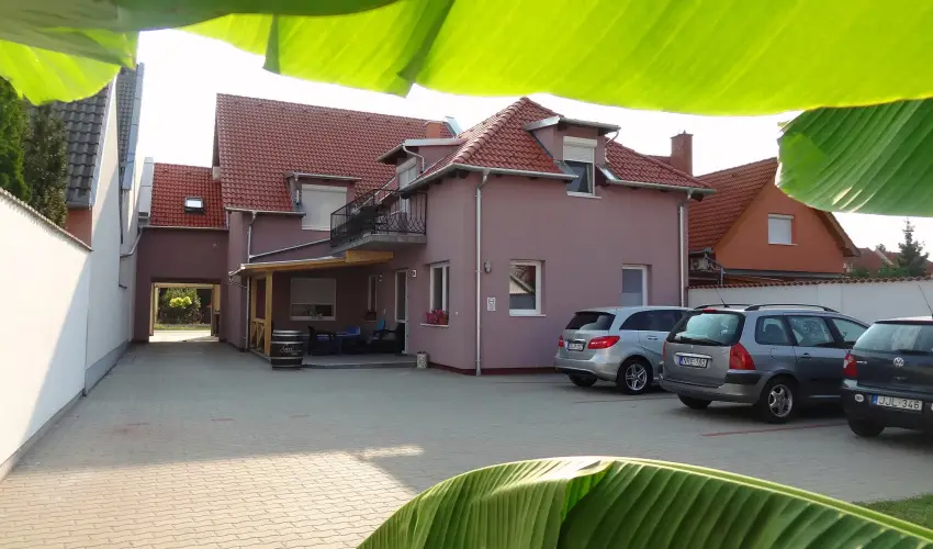 Gere Art & Exclusive Apartman Harkny