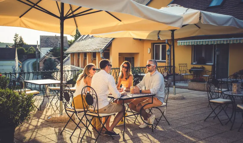 Hotel Cabernet Villnykvesd