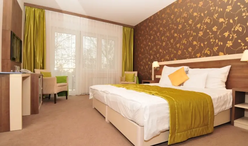 Hotel Eurpa Gunaras Dombvr