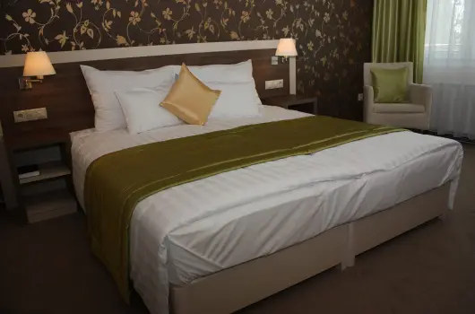 Hotel Eurpa Gunaras, Dombvr, Pcs - 29 km