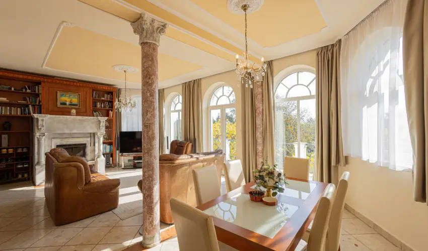 Kastello Vend�gh�z Nagykoz�r