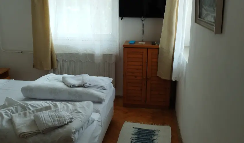 Paprika Vend�gh�z Hark�ny