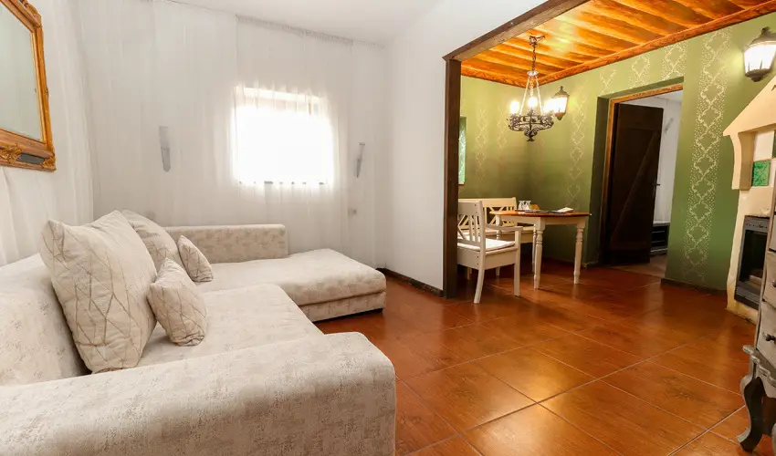 Puchner Kastlyszll Bikal