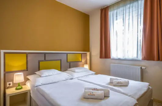 Term�l Apartmanok & Kemping Hark�ny, Hark�ny, P�cs - 19 km